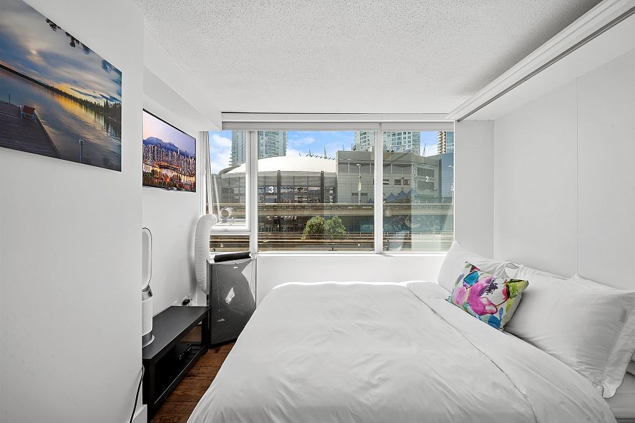 502 688 Abbott Street Vancouver, BC - 33