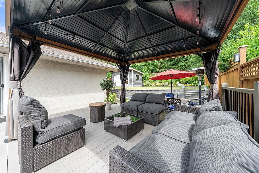 1120 Wellington Drive North Vancouver, BC - 23
