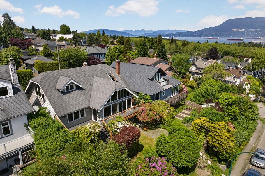 2849 Highbury Street Vancouver, BC - 1