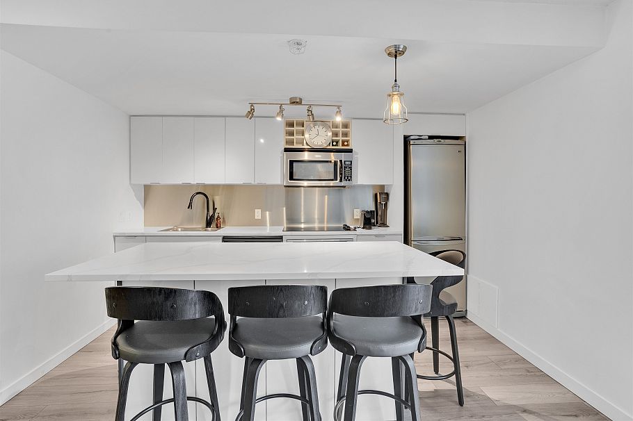 502 233 Robson Street Vancouver, BC - 6