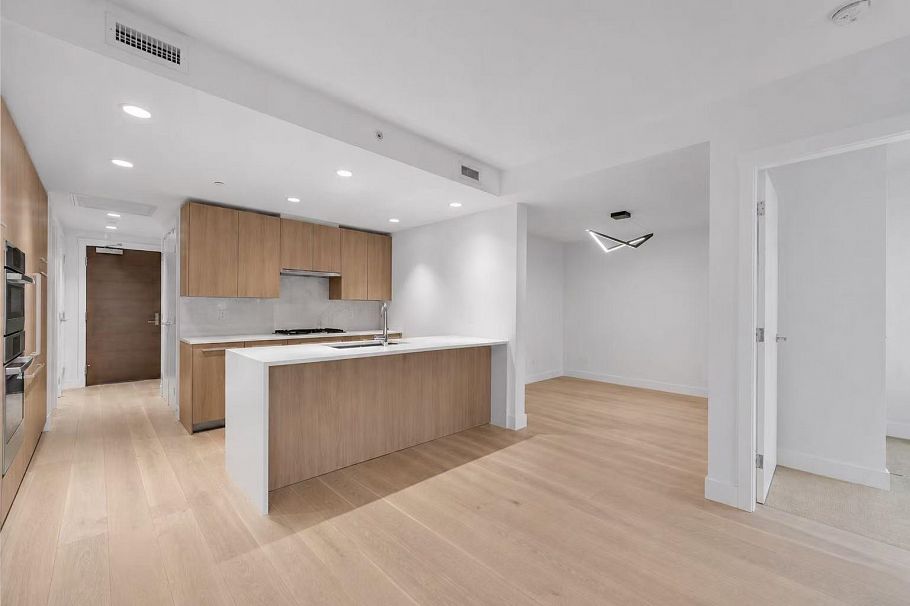 405 2785 Library Lane North Vancouver, BC - 4