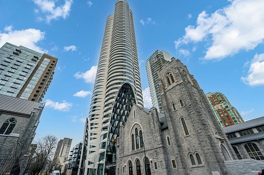 1033 Nelson Street Vancouver, BC - 33