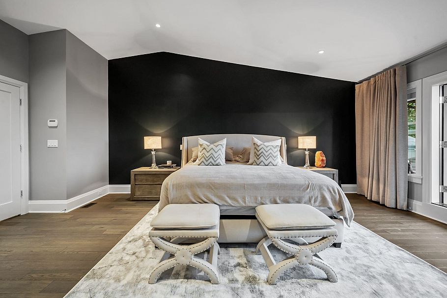 433 E Queens Road North Vancouver, BC - 23
