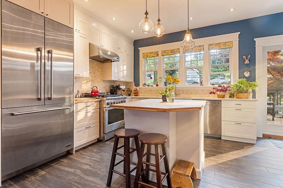 1544 E 13th Avenue Vancouver, BC - 5