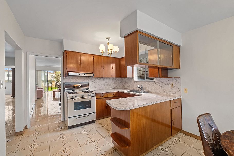 2663 Dundas Street Vancouver, BC - 21