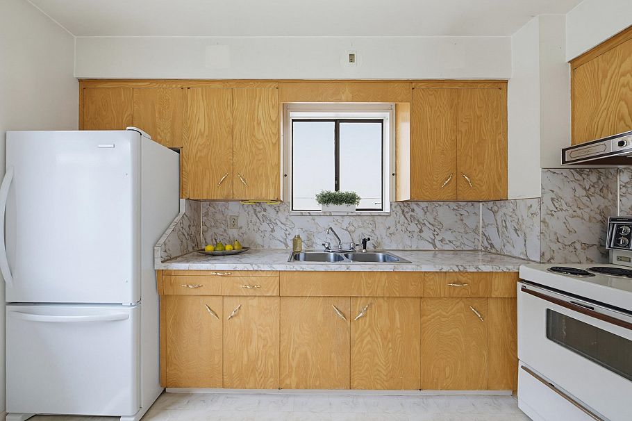 2546 Napier Street Vancouver, BC - 9