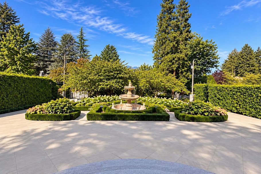 4728 Drummond Drive Vancouver, BC - 2