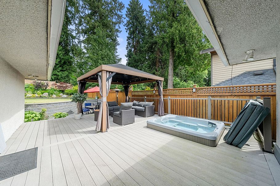 1120 Wellington Drive North Vancouver, BC - 20