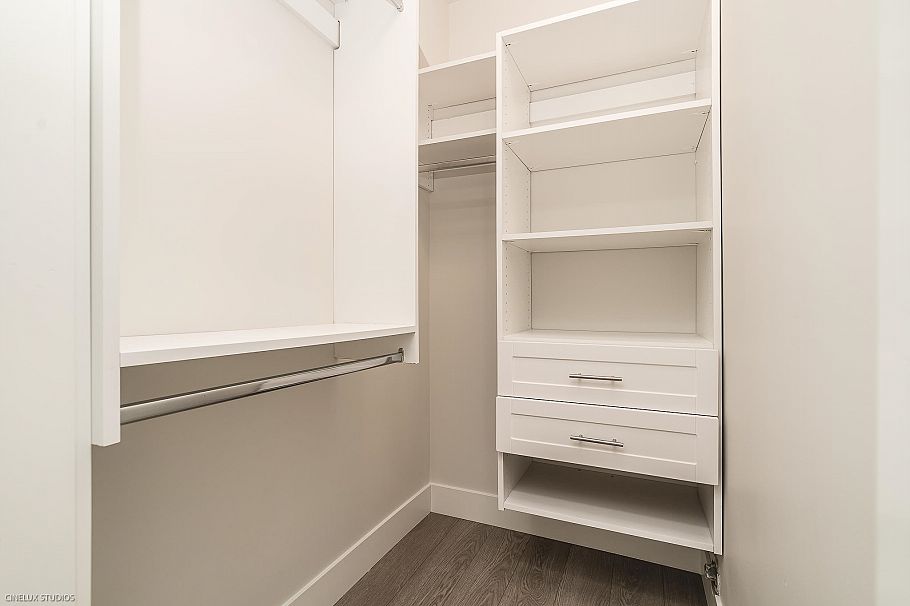 2368 E 34th Avenue Vancouver, BC - 8