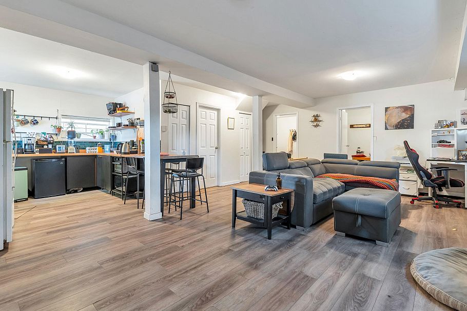 5755 Dumfries Street Vancouver, BC - 5