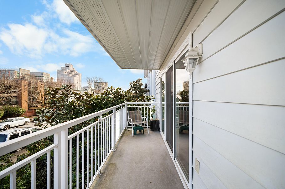 202 1066 W 13th Avenue Vancouver, BC - 17