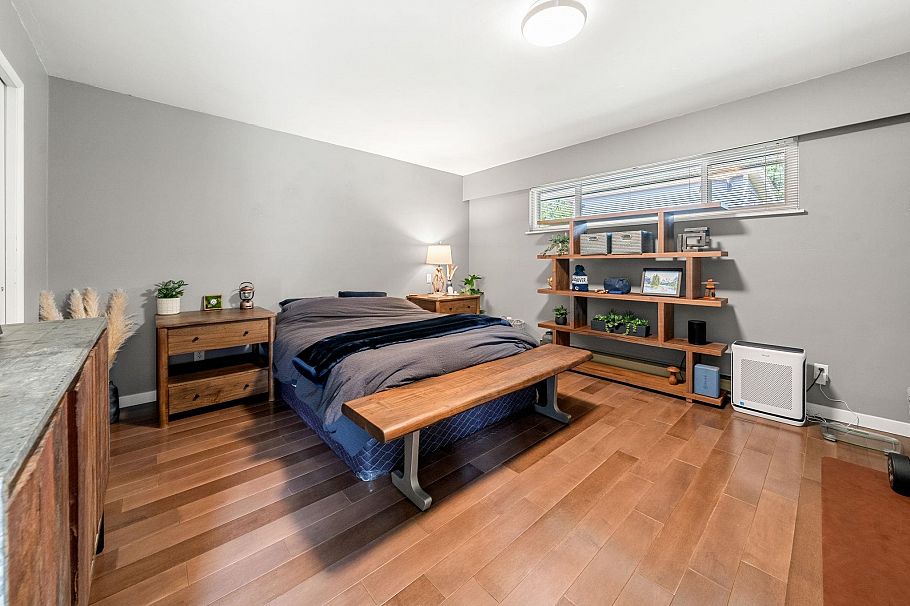 1120 Wellington Drive North Vancouver, BC - 12