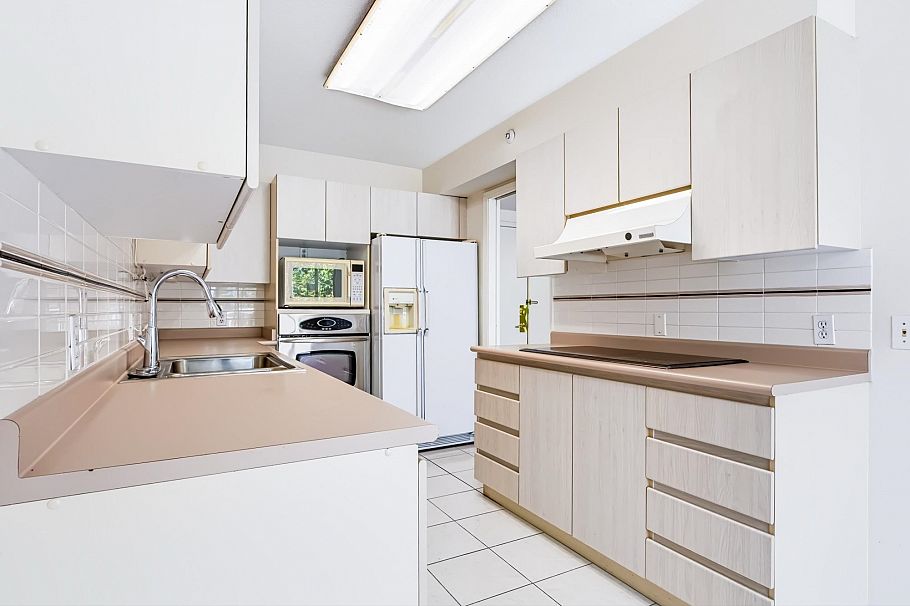 PH1 2438 Heather Street Vancouver, BC - 10