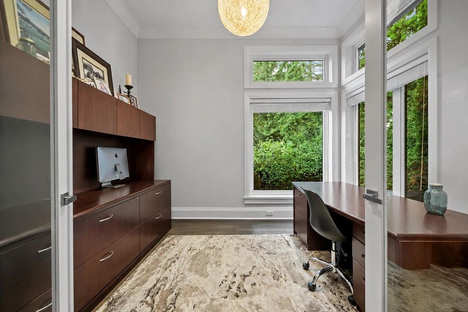 433 E Queens Road North Vancouver, BC - 3