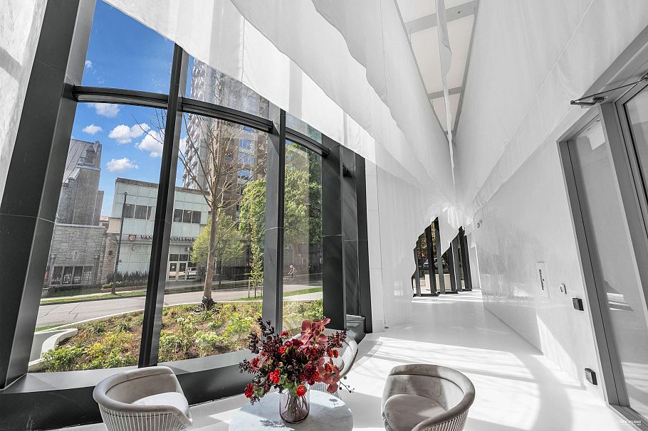 1033 Nelson Street Vancouver, BC - 32