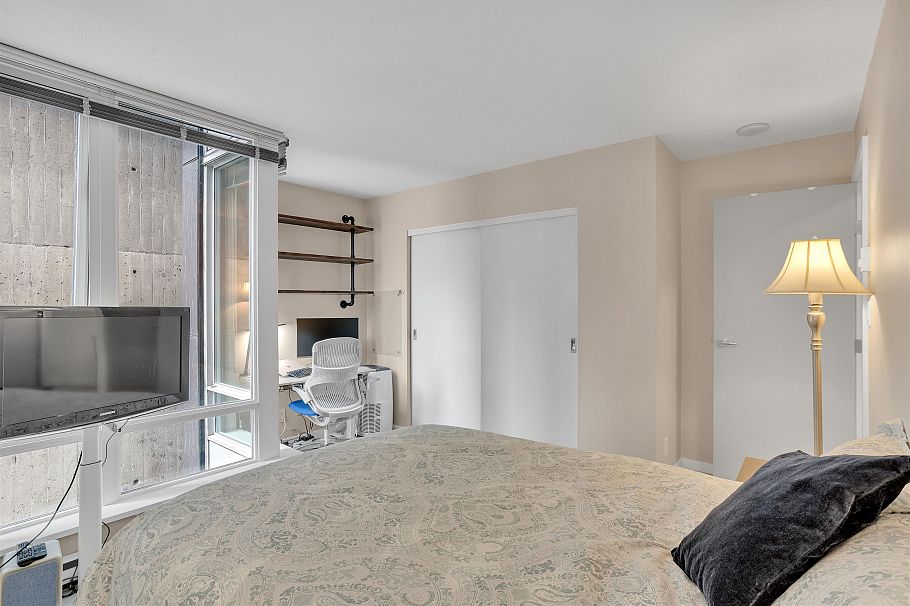 502 233 Robson Street Vancouver, BC - 11