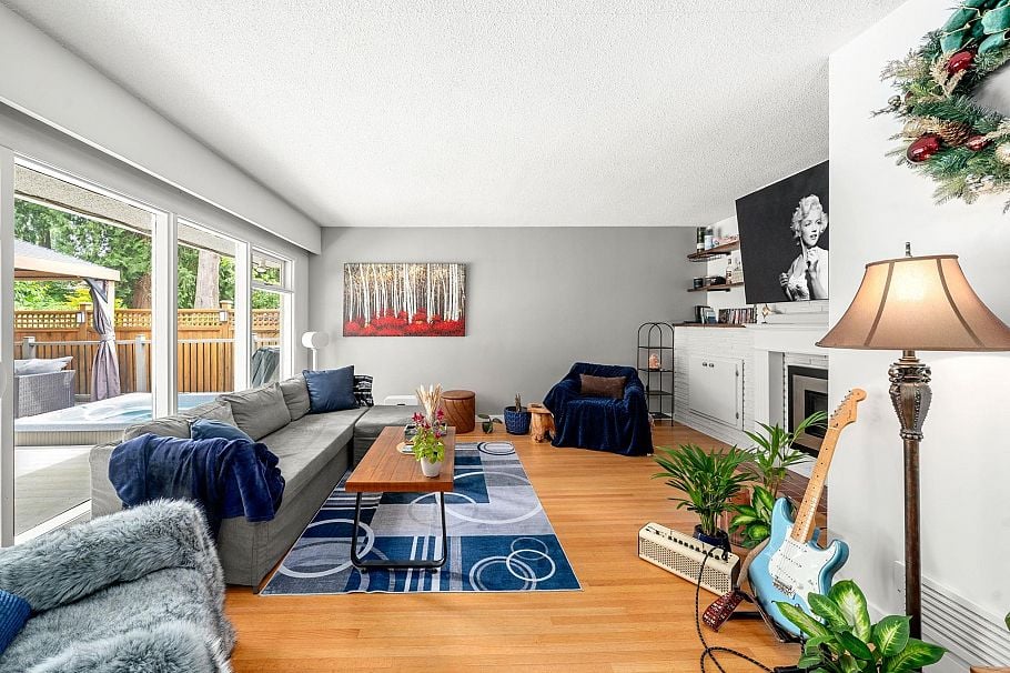 1120 Wellington Drive North Vancouver, BC - 4