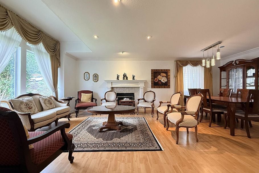 Main House 335 W 27TH STREET, North Vancouver BC V7N 2H5 North Vancouver, BC - 1