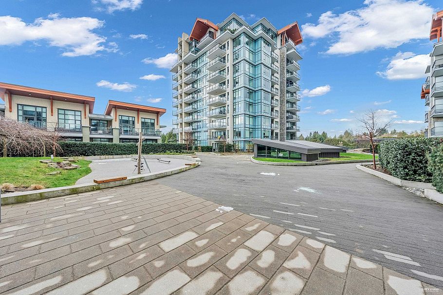 405 2785 Library Lane North Vancouver, BC - 26
