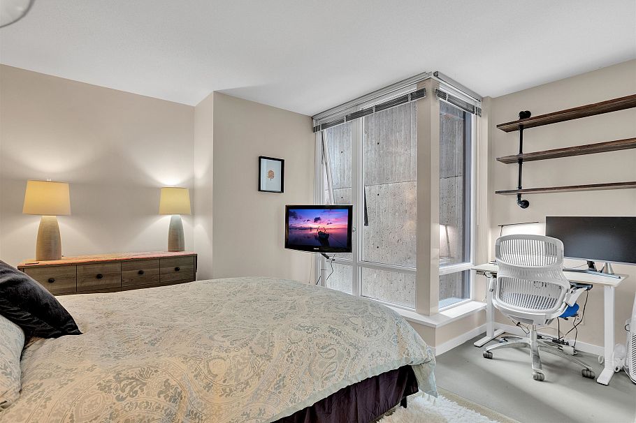 502 233 Robson Street Vancouver, BC - 10