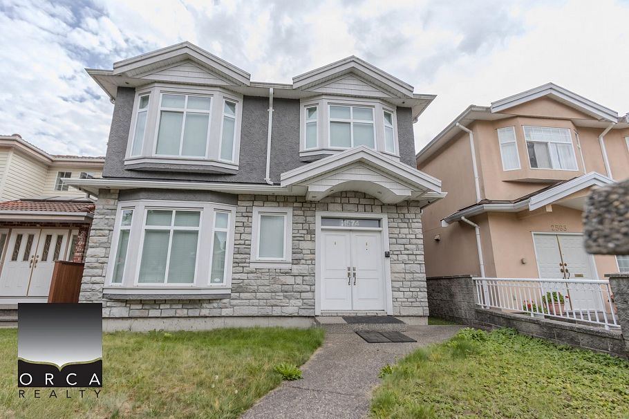 2572 E 2ND AVENUE, Vancouver BC V5M 1C6 Vancouver, BC - 1