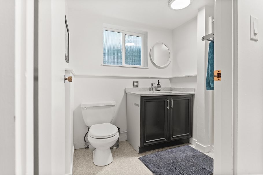 739 E 24th Avenue Vancouver, BC - 37