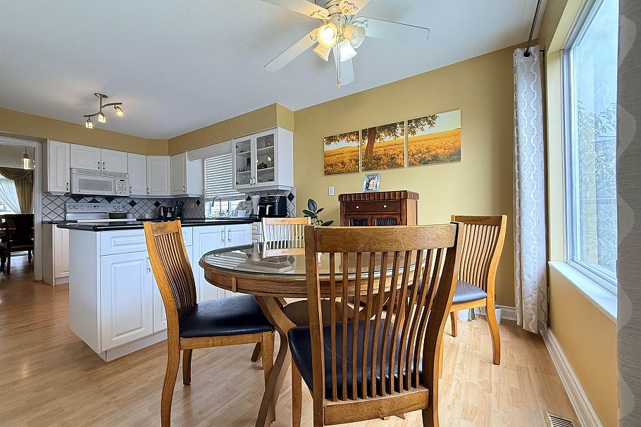 Main House 335 W 27TH STREET, North Vancouver BC V7N 2H5 North Vancouver, BC - 11