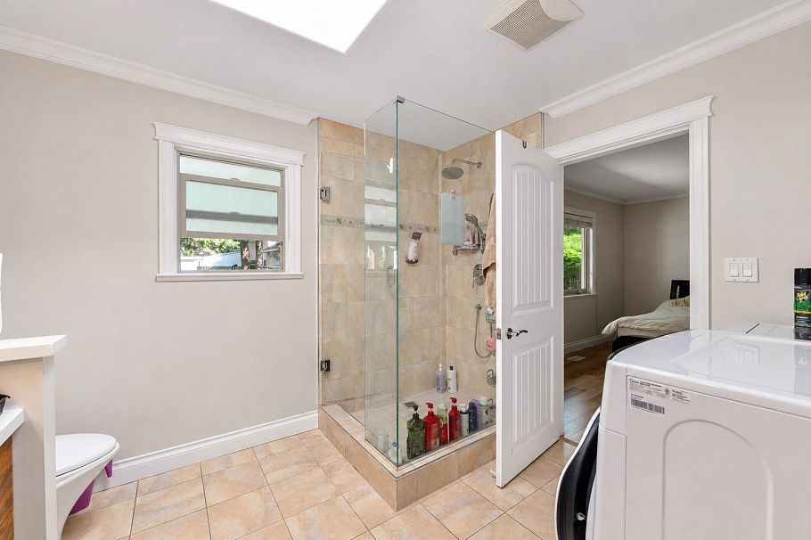 1130 Handsworth Road North Vancouver, BC - 18