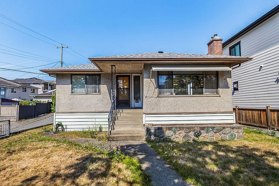 715 E 63rd Avenue Vancouver, BC - 7