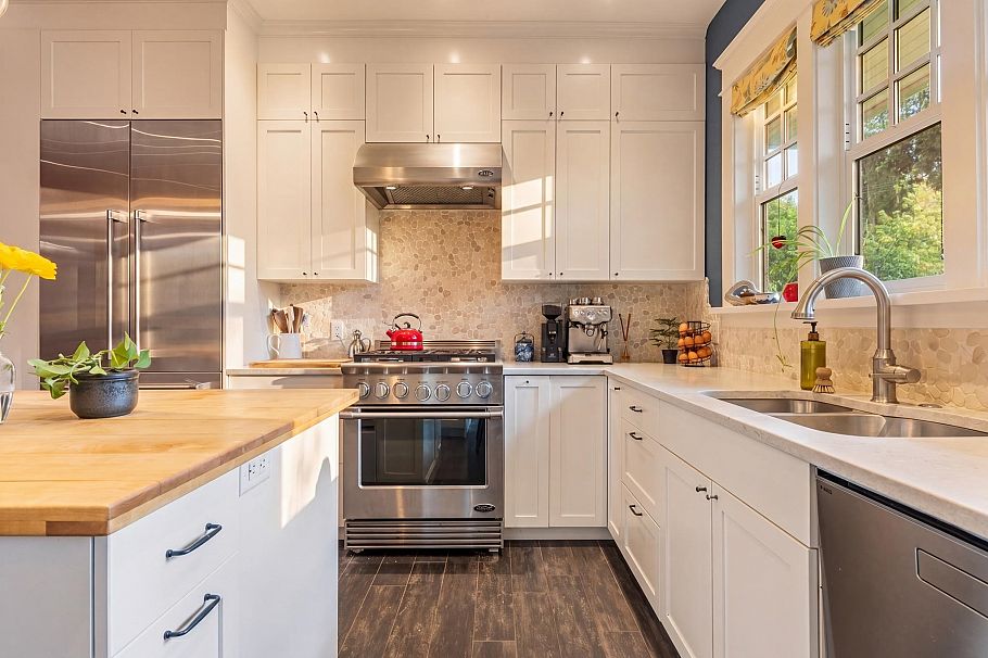 1544 E 13th Avenue Vancouver, BC - 7