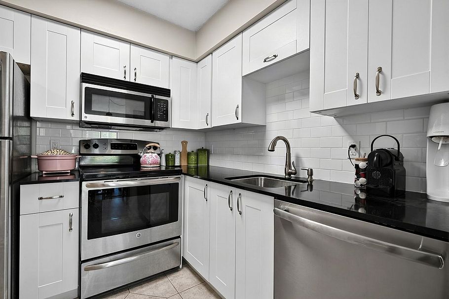 205 1251 W 71st Avenue Vancouver, BC - 8