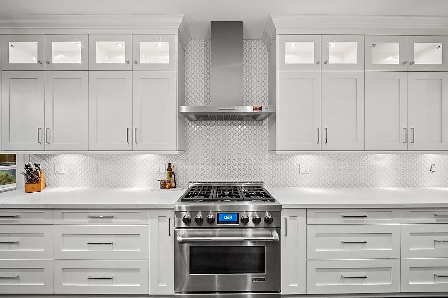 433 E Queens Road North Vancouver, BC - 11
