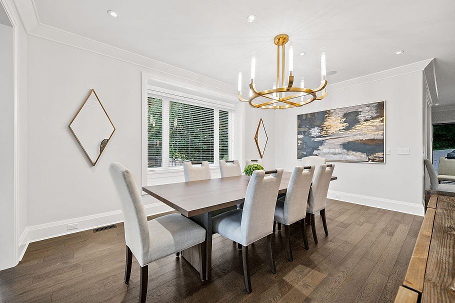 433 E Queens Road North Vancouver, BC - 4