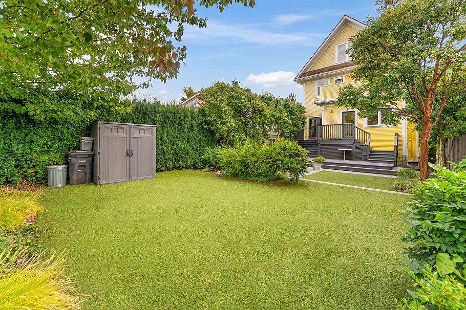 739 E 24th Avenue Vancouver, BC - 31