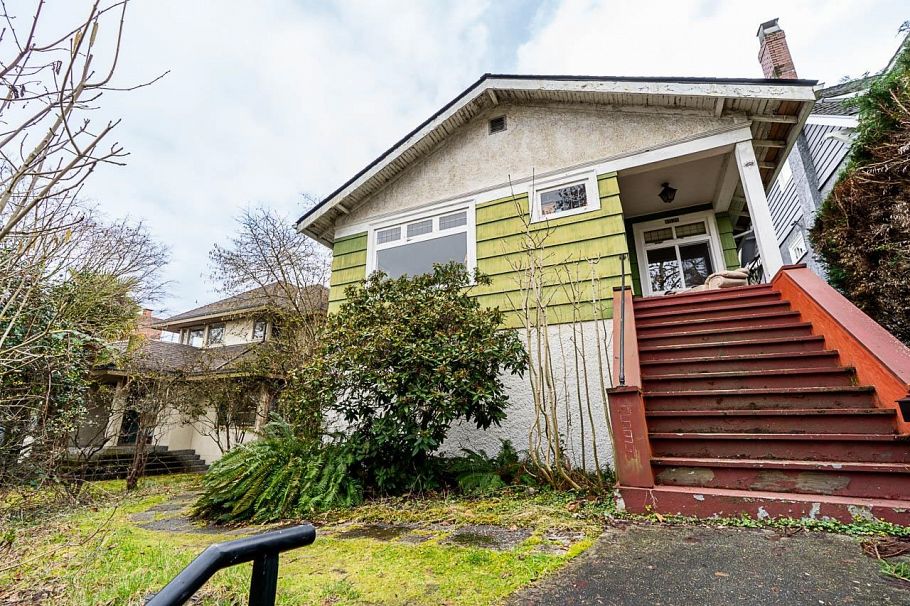 4534 W 5th Avenue Vancouver, BC - 3