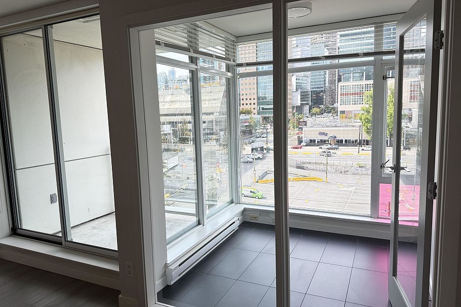 810 161 W Georgia Street Vancouver, BC - 13