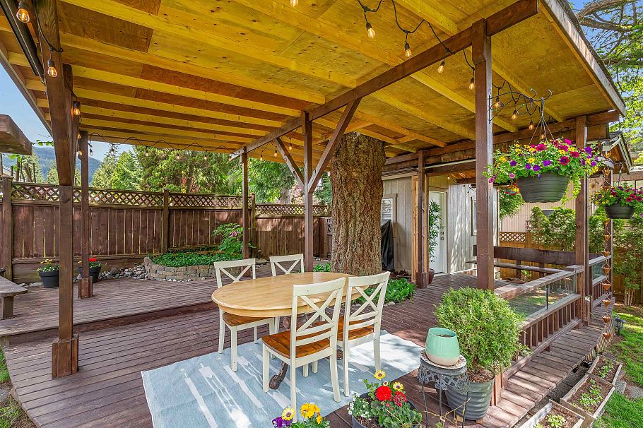 2306 William Avenue North Vancouver, BC - 20