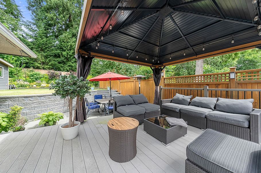 1120 Wellington Drive North Vancouver, BC - 24