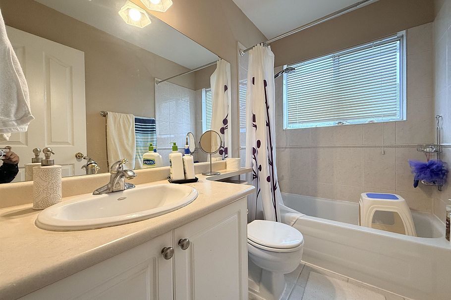 Main House 335 W 27TH STREET, North Vancouver BC V7N 2H5 North Vancouver, BC - 25