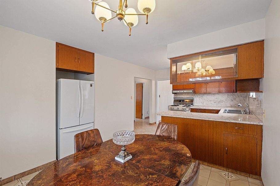 2663 Dundas Street Vancouver, BC - 20