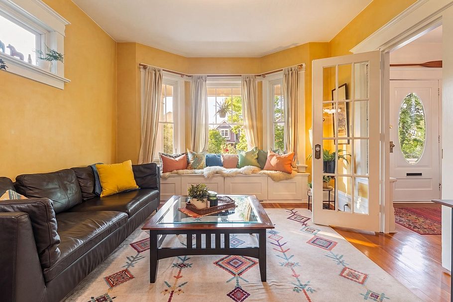 1544 E 13th Avenue Vancouver, BC - 2