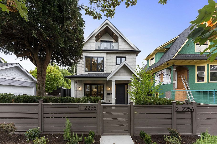 1 2256 Pender Street Vancouver, BC - 38
