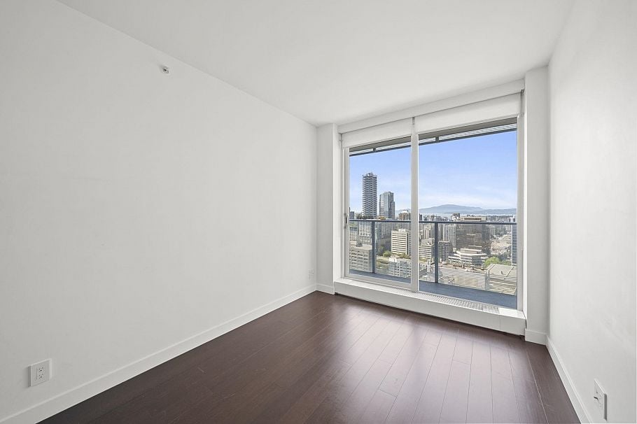 3505 777 Richards Street Vancouver, BC - 2