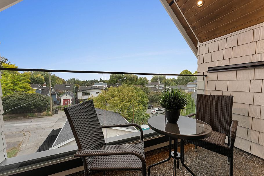 2 2256 E Pender Street Street Vancouver, BC - 30