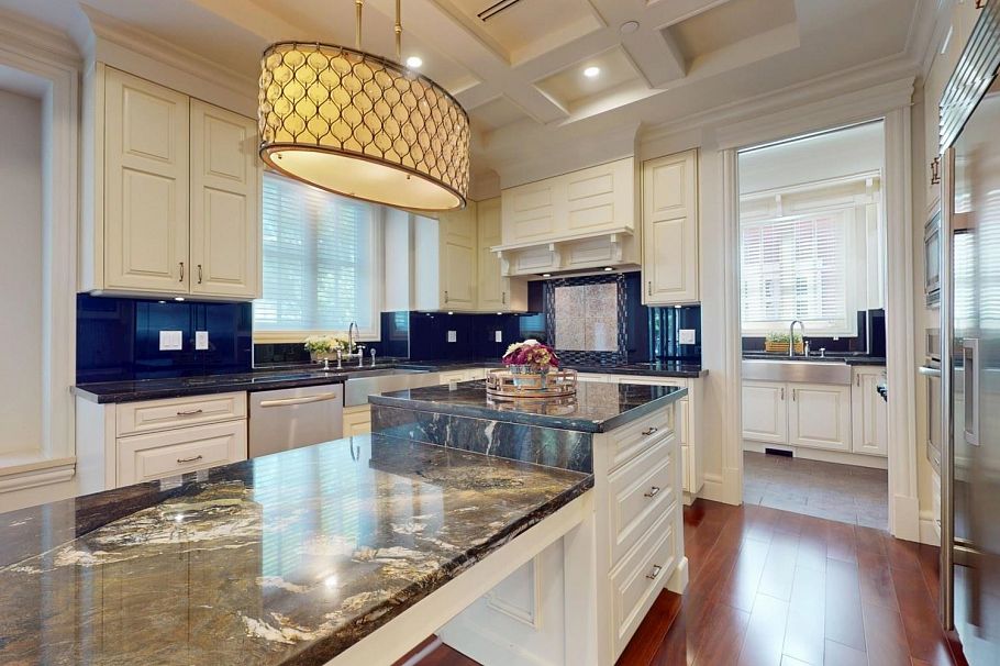 3749 W 11th Avenue Vancouver, BC - 6
