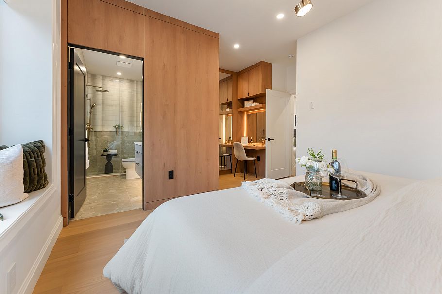 2 2256 E Pender Street Street Vancouver, BC - 20
