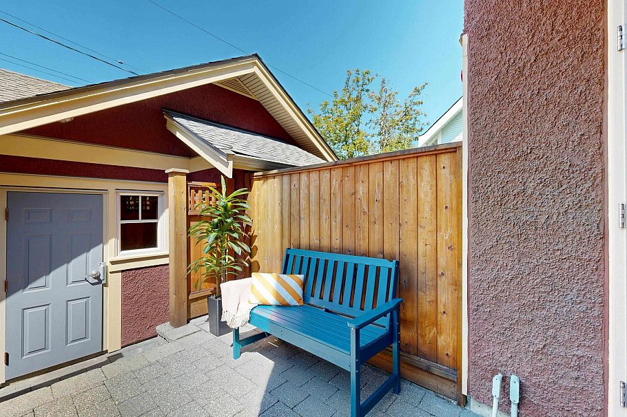 839 W 14th Avenue Vancouver, BC - 16