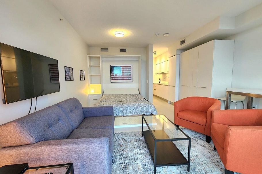 909 180 E 2ND AVENUE, Vancouver BC V5T 0K4 Vancouver, BC - 2