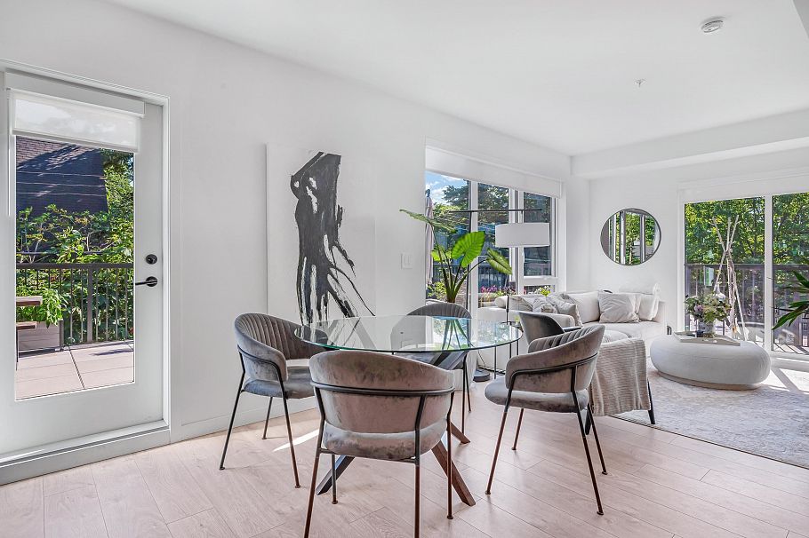 221 2520 Guelph Street Vancouver, BC - 6