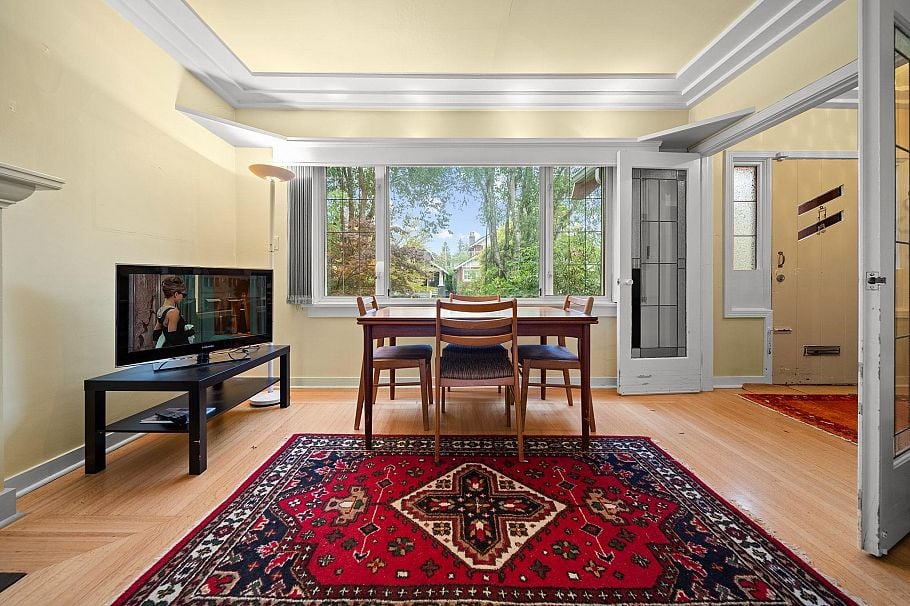 4311 W 14th Avenue Vancouver, BC - 4